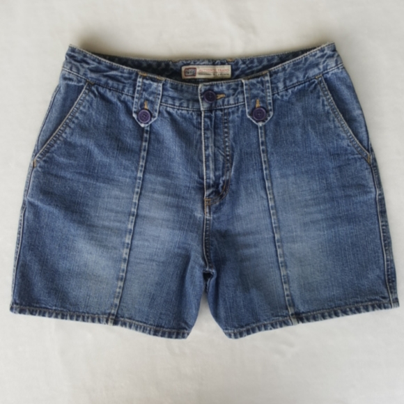 FADED GLORY ♡ Super Sweet Vintage Distressed Double Button Flap Jean Shorts 10 - Picture 3 of 12